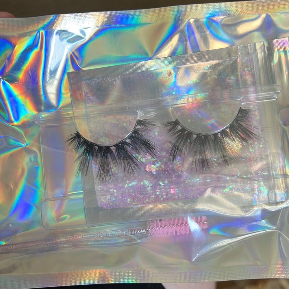 Eyelash , glitter , and spoolie